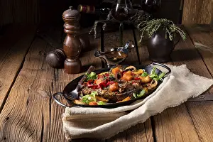 German Butcher Shop Drucke: Tender beef with various vegetables