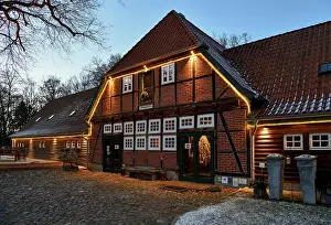 Lower Saxony Countryside Scenery Drucke: Thansen Manor, blue hour, Soderstorf