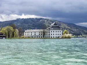 Dramatic Cloudscape Photography Drucke: Thunderclouds over Kammer Castle