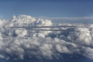 Nimbostratus Cloud Formation Drucke: Thunderclouds in the sky, view from the plane