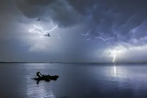 Lake Constance Thunderstorm Drucke: Thunderstorm with lightning above Lake Constance