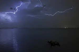 Lake Constance Thunderstorm Drucke: Thunderstorm with lightning above Lake Constance