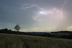 Thunderstorm Germany Drucke: Thunderstorm with multiple thunderbolts