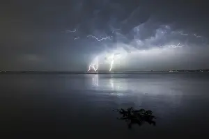 Thunderstorm Lake Constance Drucke: Thunderstorm with multiple thunderbolts