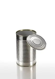 Empty Tin Can Drucke: Empty tin can with an open lid