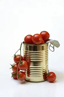 Symbolic Tomato Picture Drucke: Tinned tomatoes, cherry tomatoes