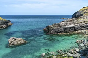 Deserted Coastal Area UK Drucke: Tintagel Haven and Cliffs, North Cornwall