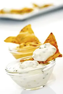 Indoor Food Photography Studio Drucke: Tortilla chips and dips
