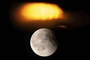 Blood Moon Frankfurt Drucke: After a total lunar eclipse