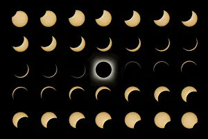 Uninhabited Landscape Photography Drucke: Total Solar Eclipse phases, Composite Solar Eclipse