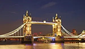 Dark Cityscape Photography Drucke: Tower Bridge on the River Thames at night