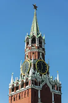 Red Square Russia Drucke: Tower of the Kremlin on the Red Square