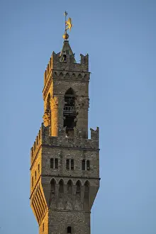 European City Center Architecture Drucke: Tower of Palazzo Vecchio in the evening light