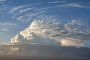 Cumulonimbus Cloud Formation Drucke: Towering cumulonimbus cloud, thundercloud