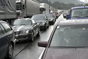 Highway Congestion Drucke: Traffic jam on a highway