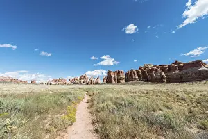 No People Outdoor Photography Drucke: Trail Duch through formations The Needles District