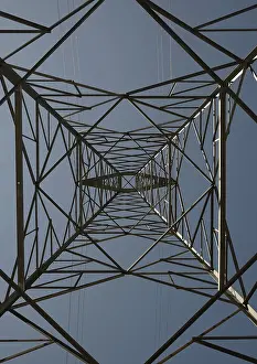 Electricity Supply Lines Drucke: Triangular bracing in a power pylon
