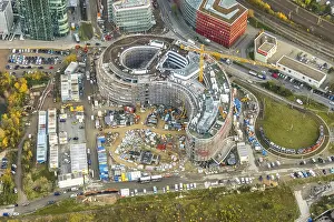 Dusseldorf Construction Site Drucke: Trivago headquarters under construction