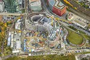 Germany Modern Architecture Drucke: Trivago headquarters under construction