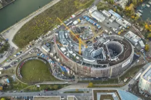 European Modern Architecture Style Drucke: Trivago headquarters under construction