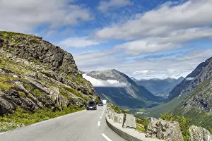 Drucke von Trollstigen-Blick und Pass entlang der nationalen Panoramastraße Geiranger Trollstigen in Møre og Romsdal, Fylke in Norwegen, Andalsnes, Norwegen Kulturerbestätten Drucke: Trollstigen-Blickpunkt
