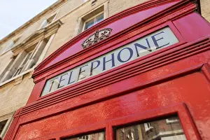 Travel Photography Urban Environment Drucke: Typical red telephone box, telephone
