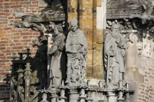 Gothic Style Sculpture Drucke: Ulm Minster, statues and mythical creatures