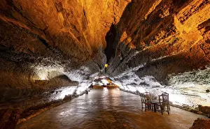 Spanish Volcanic Landscapes Drucke: Underground cave formed by lava flow