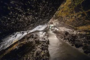 Lanzarote Volcanic Area Drucke: Underground cave formed by lava flow