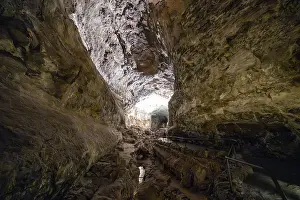 Spanish Volcanic Landscapes Drucke: Underground cave formed by lava flow