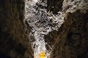 Spanish Canarian Landscapes Drucke: Underground cave formed by lava flow