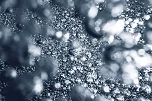 Underwater Air Bubble Effect Drucke: Underwater bubbles Abstract background