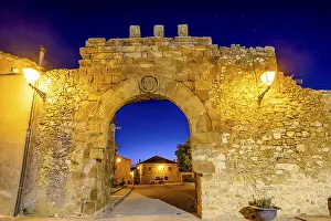 Deserted Medieval Fortress Drucke: Upper arch - eastern gate, Medieval walled complex