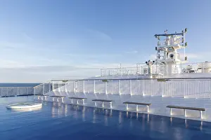 Ferry Service Europe Drucke: Upper deck in blue and white