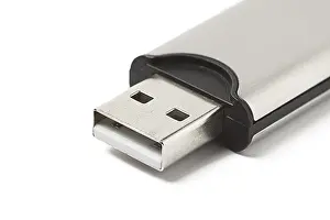 Data Storage Device Drucke: USB flash drive isolated on white background