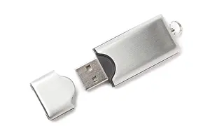 USB Flash Drive Drucke: USB flash drive isolated on white background