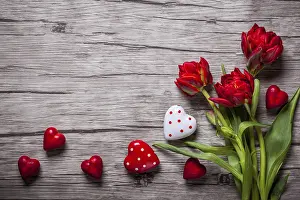 Romantic Food Photography Drucke: Valentines Day background with chocolates
