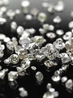 Gemstone Further Processing Drucke: Many valuable diamonds, some rough
