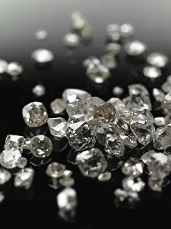 Gemstone Further Processing Drucke: Many valuable diamonds, some rough
