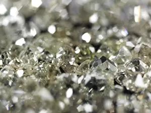 Precious Gemstones Drucke: Many valuable diamonds, some rough