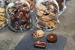 Homemade Chocolates Drucke: Variation of homemade chocolates