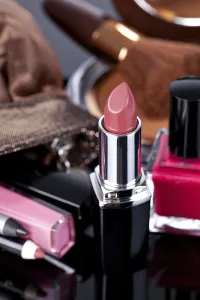 Studio Shot Cosmetics Drucke: Various Cosmetics