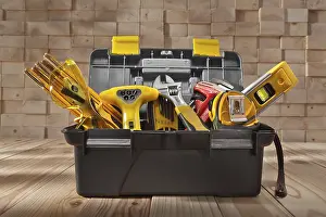 Construction Equipment Drucke: Various work tools in a small black toolbox