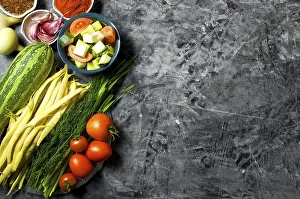 Agriculture Products Drucke: Vegetables on the background. Fresh vegetables (cucumbers)