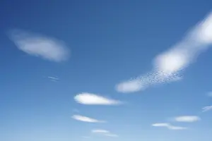 Verwandte Bilder Drucke: Lenticular clouds print