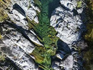 Deserted Mountain Stream Drucke: Verzasca mountain river, rock structures