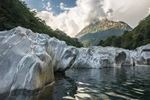 Wild River Scenery Drucke: The Verzasca mountain river, rock structures