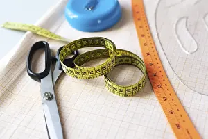 Arts And Crafts Supplies Drucke: A vibrant collection of sewing essentials including scissors