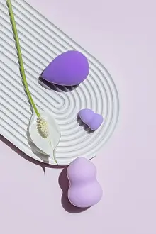 Skin Care Products Drucke: Top view of assorted makeup egg sponges