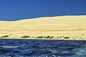 Drucke von Blick von der Atlantik auf Dune, Dune du Pilat, Naturreservat Banc d'Arguin, Arcachon-Becken, La Teste-de-Buch, Gironde, Aquitanien, Frankreich Blick von der Atlantik auf Dune du Pilat Gironde Drucke: Blick vom Atlantik auf Dune.